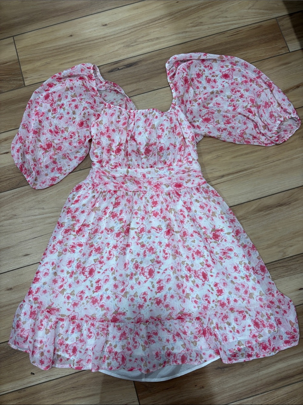 Pink Floral Puff-Sleeve Dress